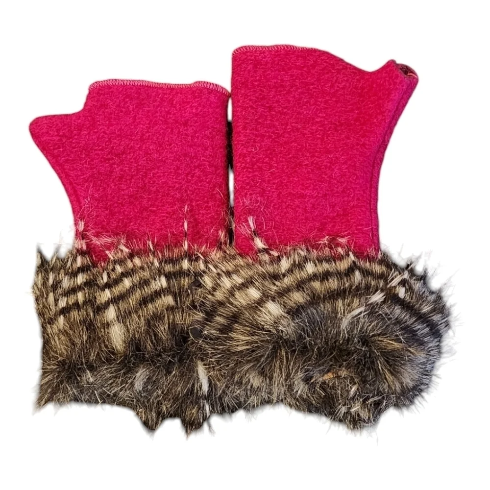 Platania Pink Black Wool Fingerless Gloves Fur Trim Made in Italy Bold Winter